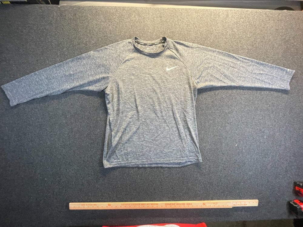 Nike Swim Size L Shirt Activewear Outdoor UPF 40 Pool Beach Hiking Surf -1219