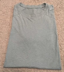 Alo Yoga Blue Short Sleeve T-Shirt Made in USA Men’s Medium
