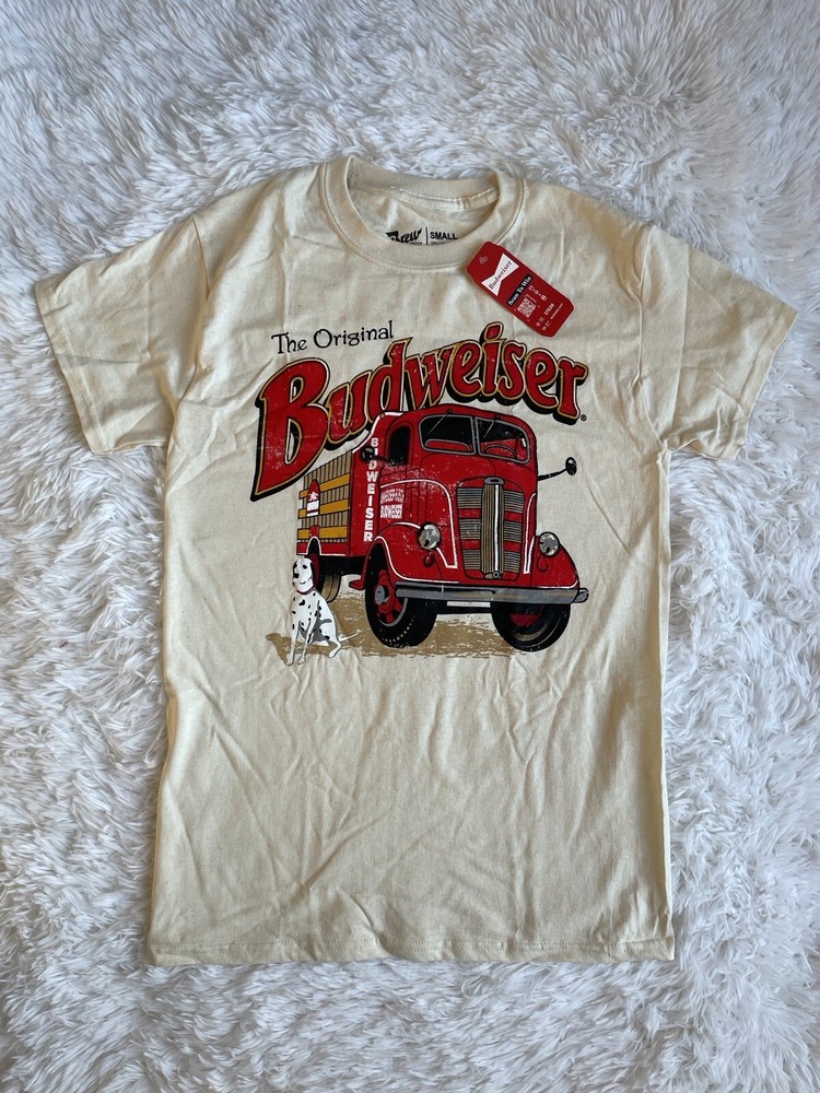 Brew City Men's Budweiser Vintage Fire Truck Tee Shirt NWT SMALL FREE SHIPPING