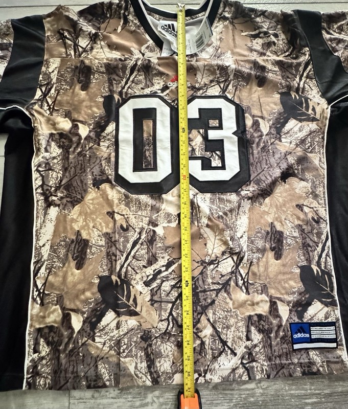 NWT Adidas Originals Camo Tree Football Jersey Oversized Men’s Size XL (Kd6250) gallery
