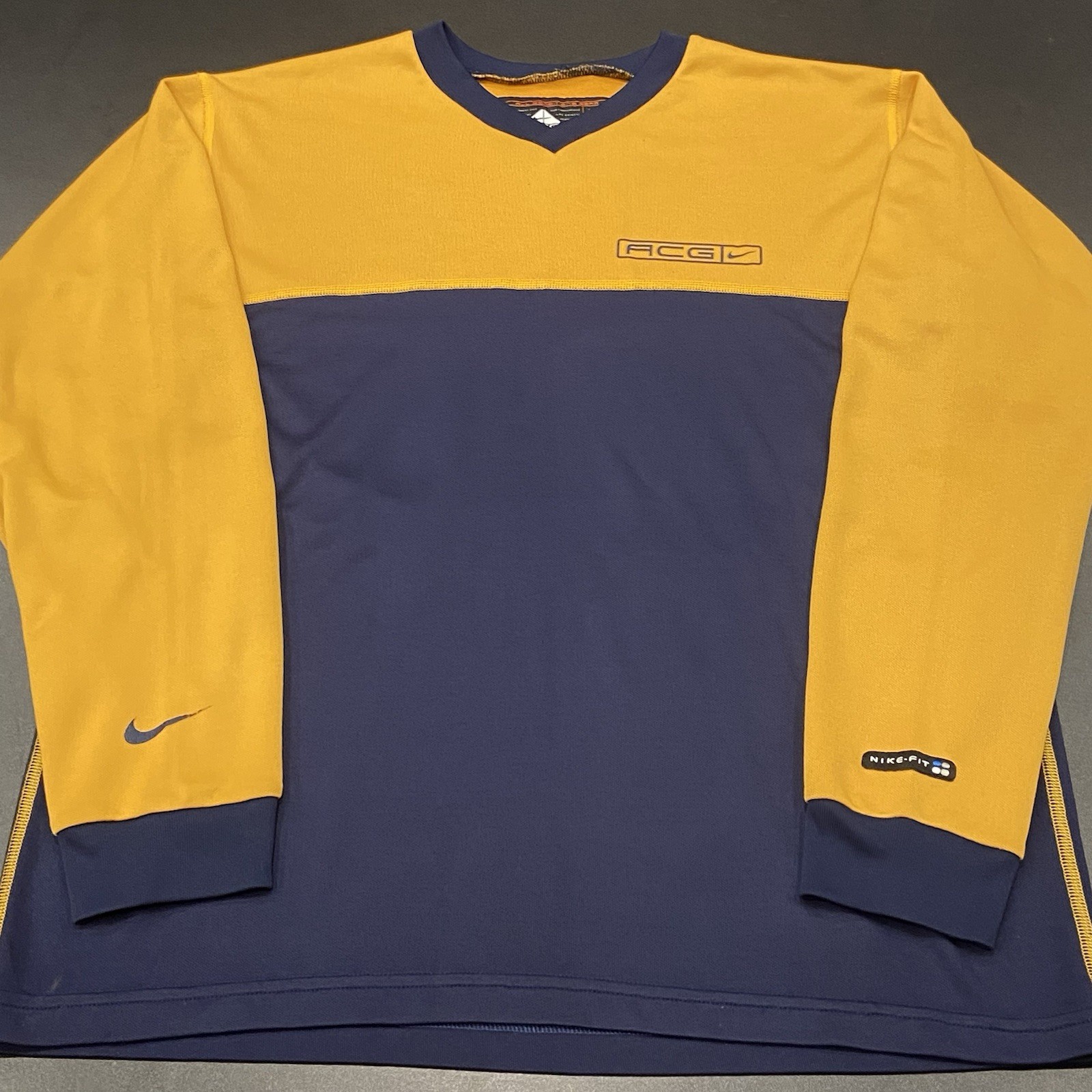 Vintage Nike ACG Base Layer Men’s Small Long Sleeve Top 90s Outdoor Made In USA gallery