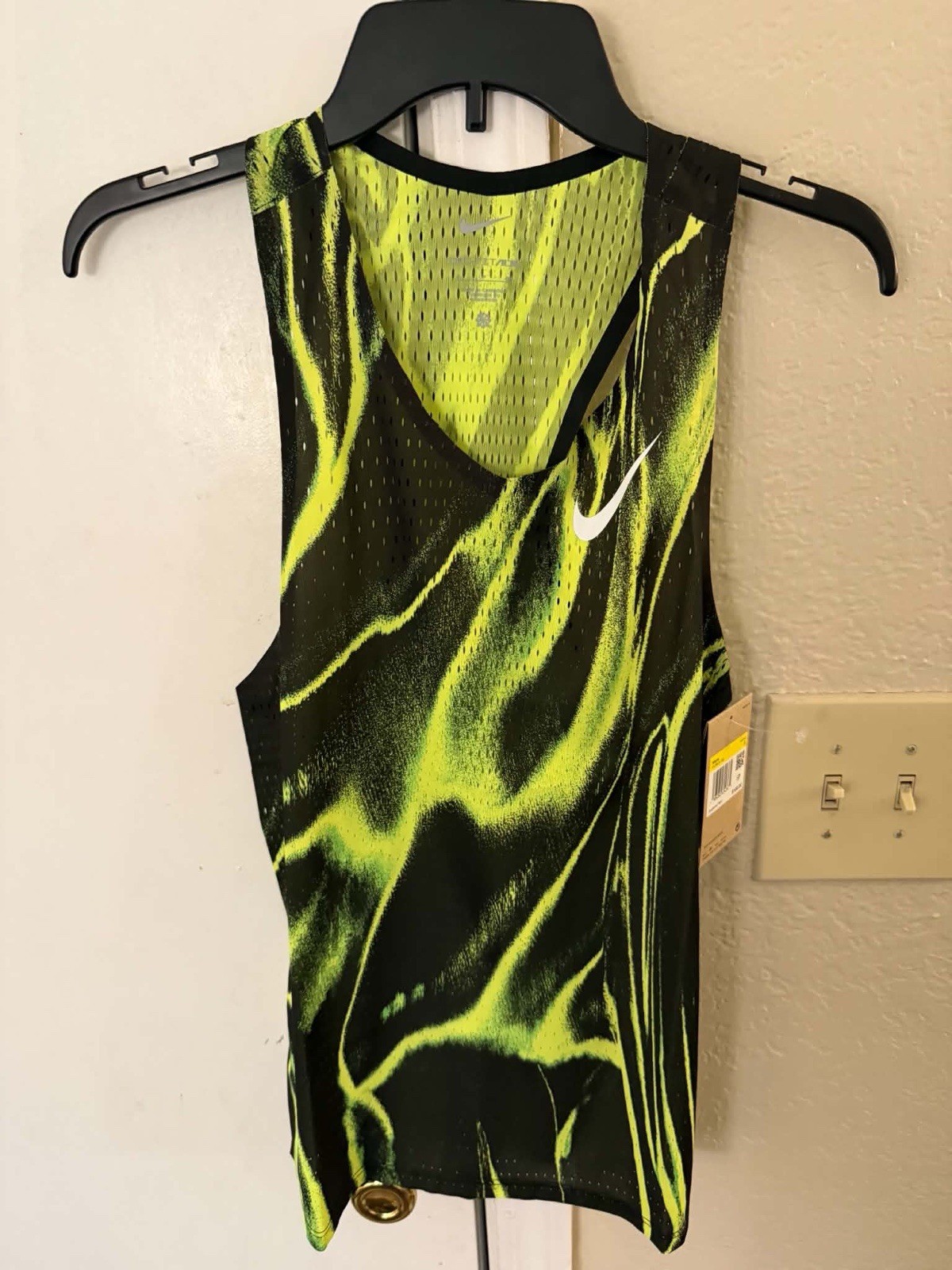 Nike Dri-Fit ADV Running Singlet Tank HV2643-702 Volt Black Mens Size Small gallery