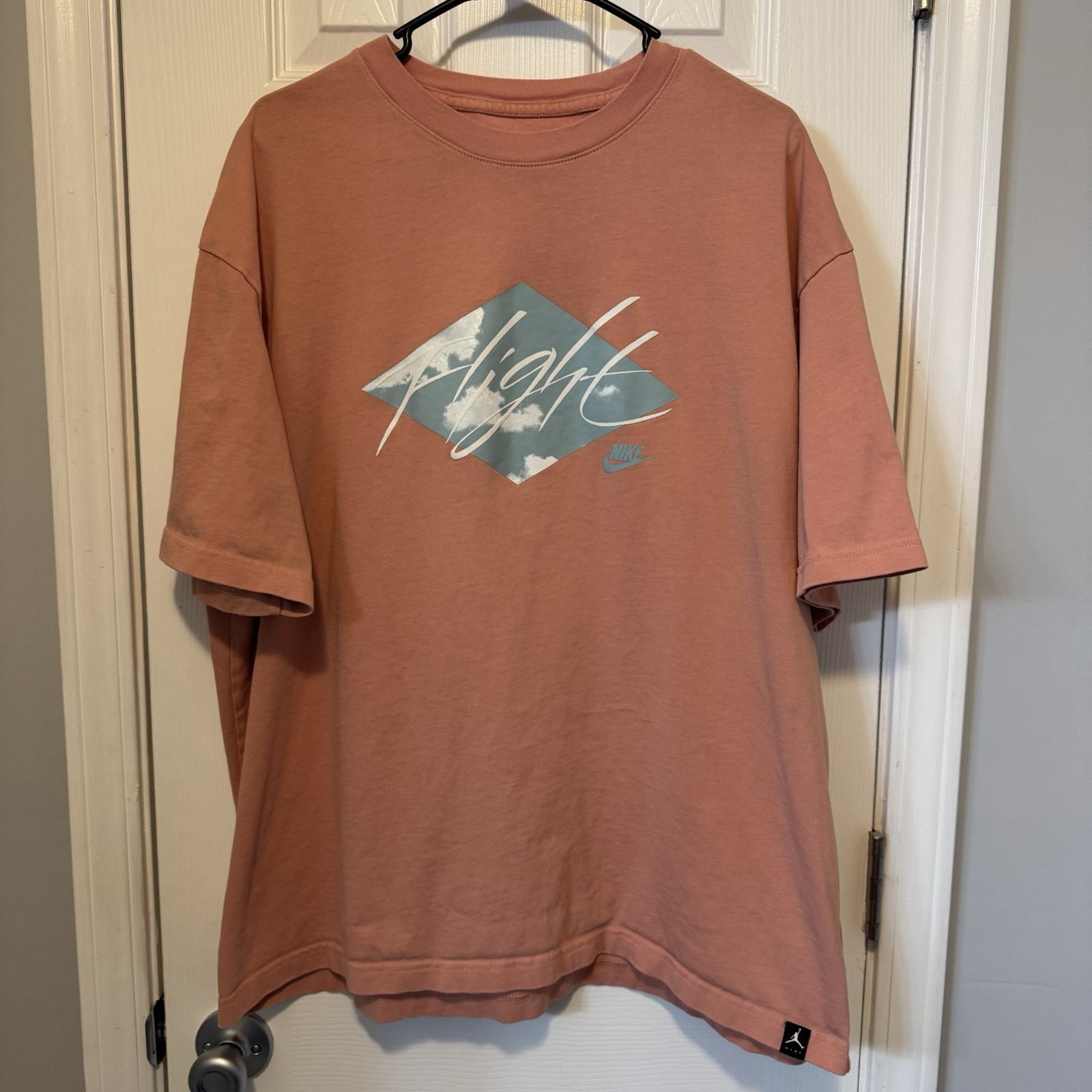 Nike Jordan Flight Esssentials 85 Graphic Tee Shirt Men’s Sz XXL Pink Peach gallery
