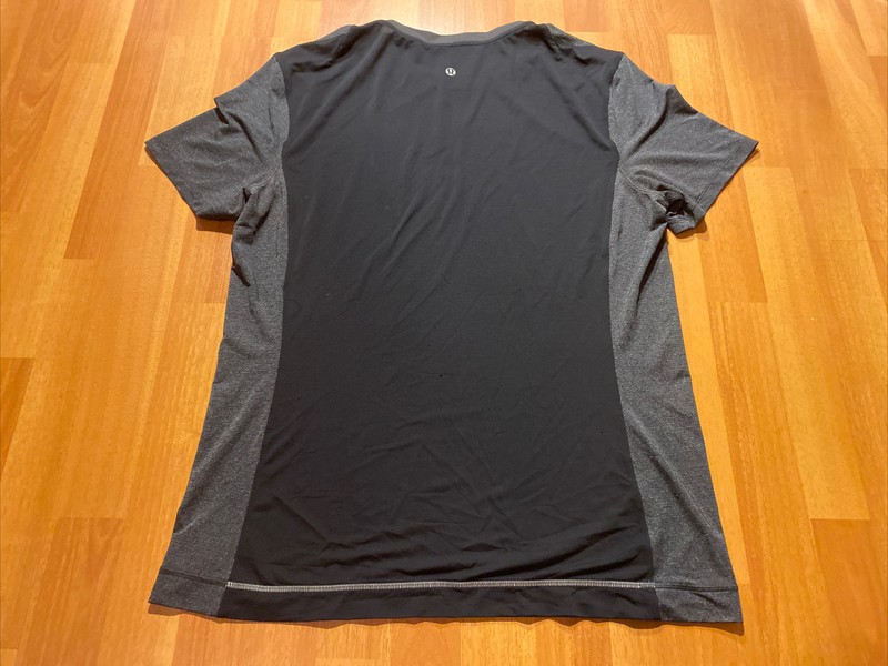 Lululemon Active Shirt Men’s Medium? Stretch Running Gray And Black gallery