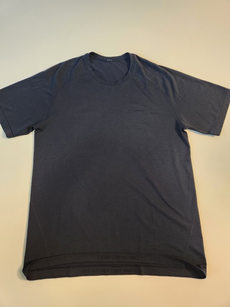 Lululemon Tech Vent Tee Medium? Check Measurements. Great Condition! Navy Blue