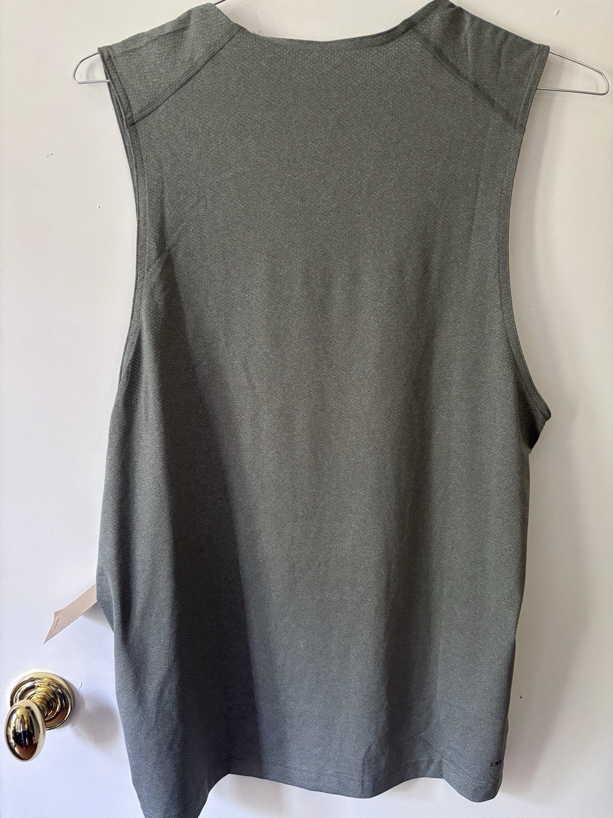 NEW Nike Dri-FIT Sleeveless Tank Top Mens Medium Grey Gym Training gallery
