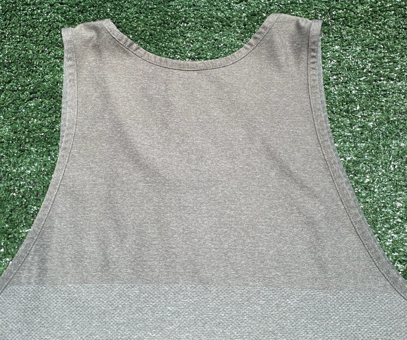 Vuori Olive Green Grandview Tech Tank Top Men’s Size Medium gallery