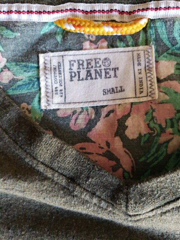 FREE PLANET Men's TEE SHIRT Size Small Short Sleeves Olive Green Cotton V-Neck gallery