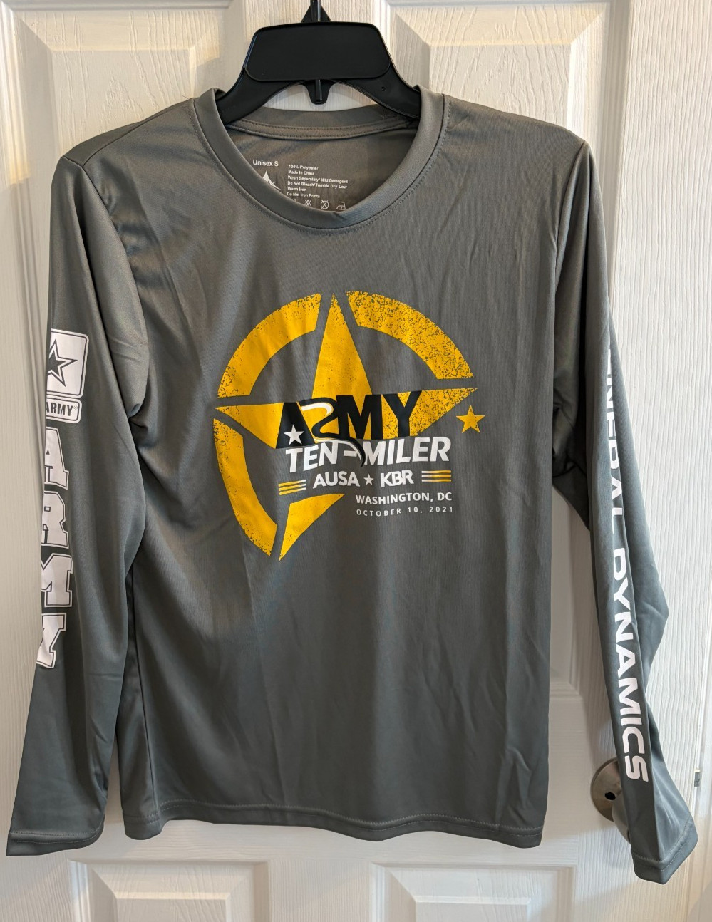 BRAND NEW Army 10-Miler Long Sleeve Tech Shirt October 10, 2021 Unisex Size S gallery