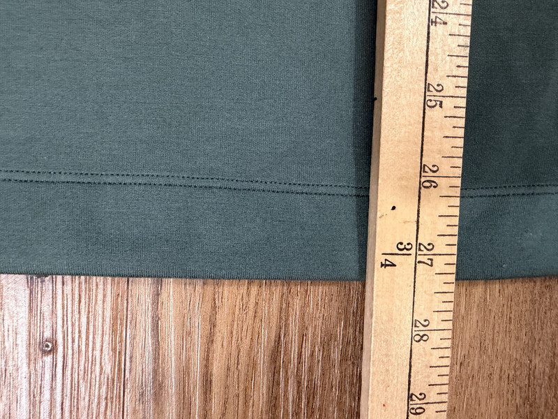Lululemon Mens Softstreme Oversized Long Sleeve Henley Green XL gallery