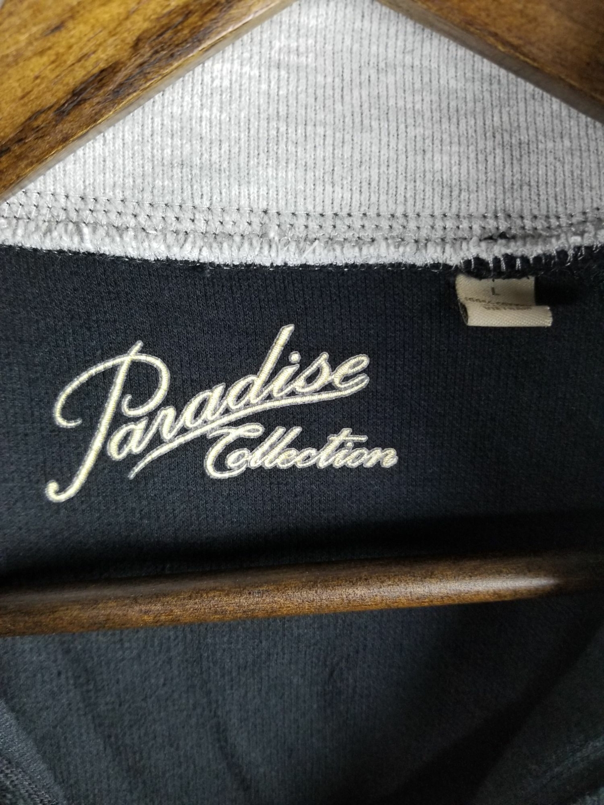Paradise Collection Long Sleeve 1/4 Zip Top Large Men's Black Used gallery