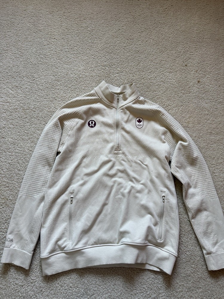 Lululemon Team Canada Olympic Engineered Warmth 1/4 Zip Size Medium