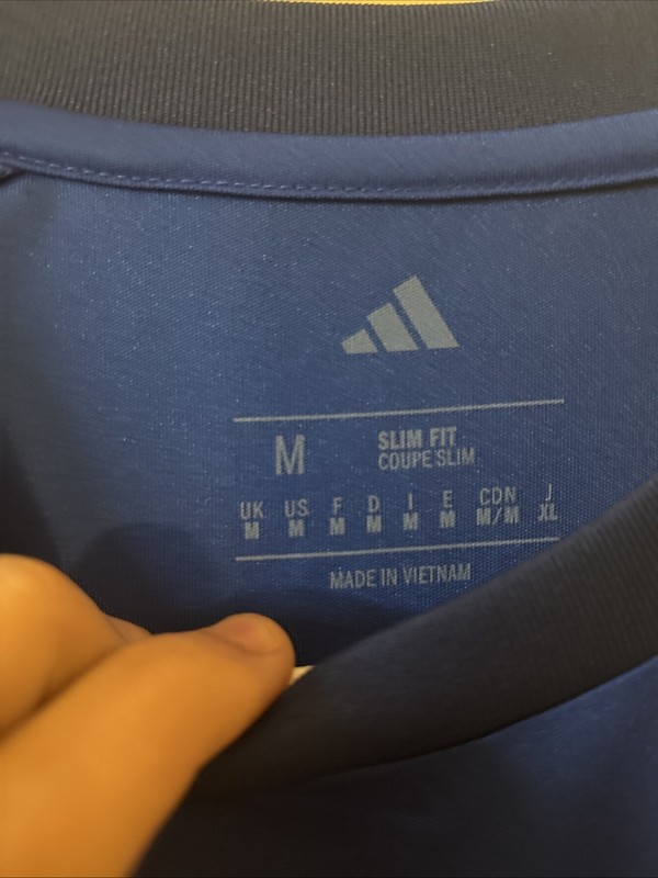adidas Mens Italy 26 Home Fan Short-Sleeve Jersey Size: Medium (NEW WITH TAGS) gallery