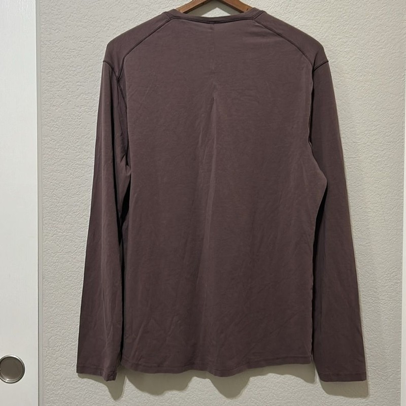 Lululemon Men’s 5 Yr Basic Long Sleeve Henley Vitasea Pima Heathered Purple gallery