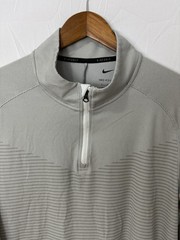 NIKE Dri-FIT ADV 1/4 Quarter Zip Large Gray Striped Golf Pullover Performance