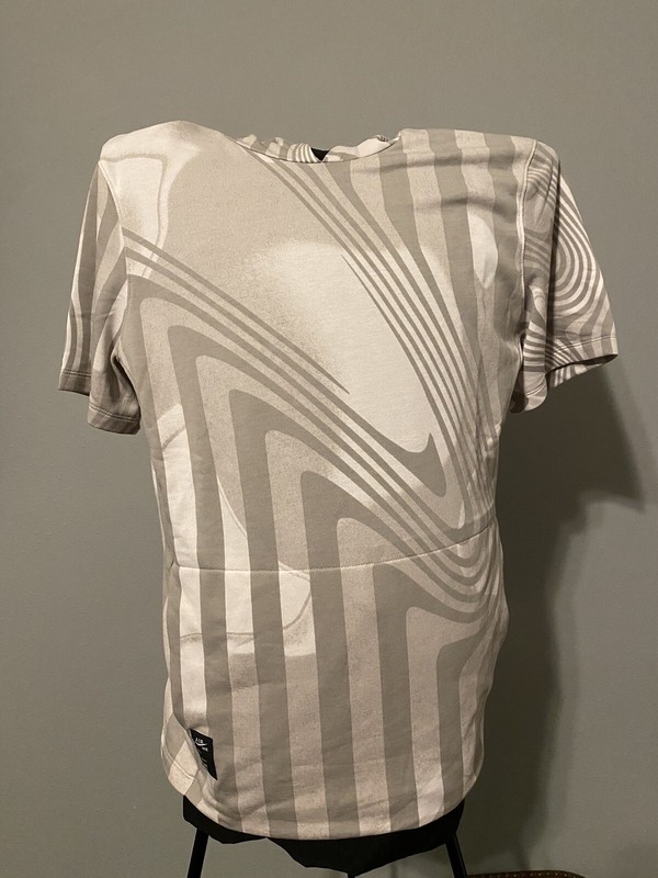 NIKE YOGA DRI FIT TERRY MEN A.I.R. ROBBIE SIMON HOODIE Medium DM5897-030 NWT gallery