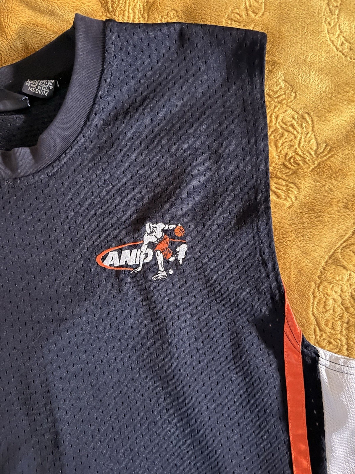 VINTAGE AND1 Men's Basketball Mesh Jersey Tank Logo Black White Orange M gallery