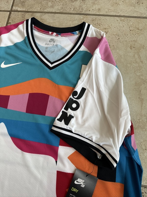 Rare Nike SB Parra 🇯🇵 Japan 🇯🇵 Federation Kit Jersey Women’s Size L gallery