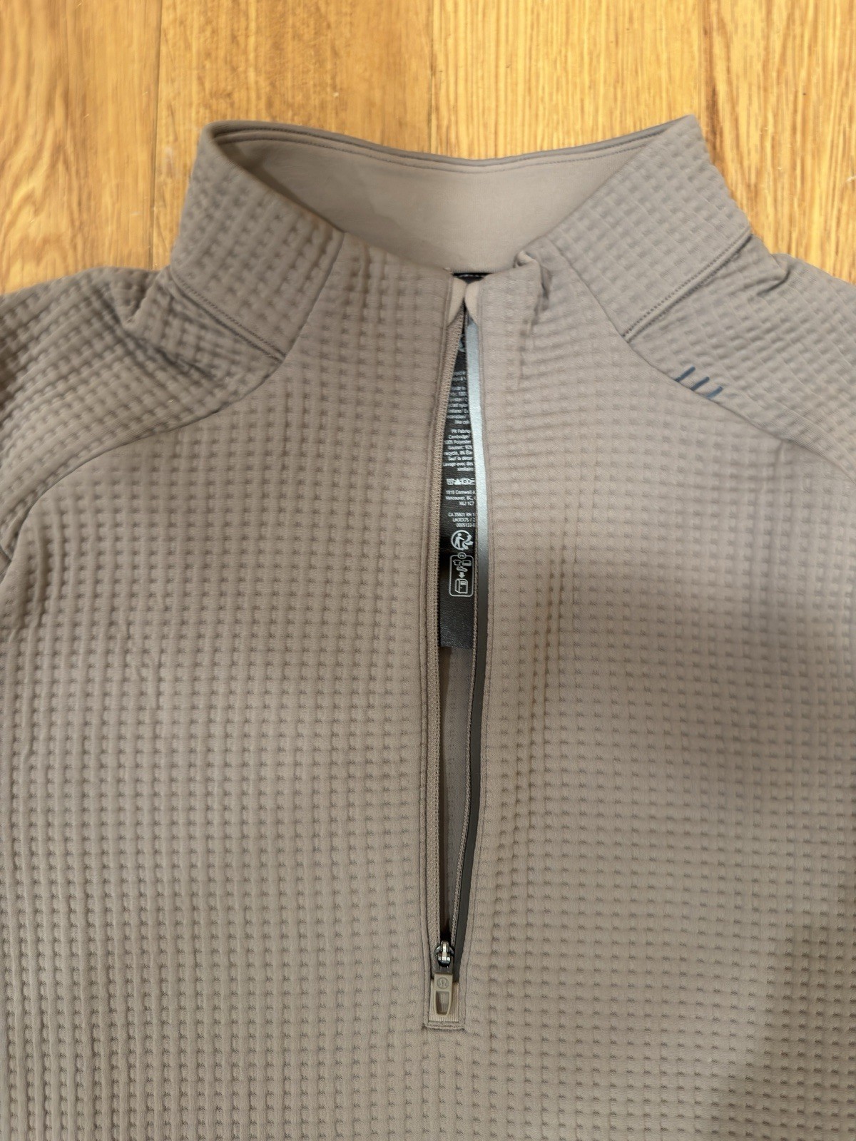 Lululemon Men’s Waffle-Knit Half Zip Warm Ash Grey Size Medium New With Tags gallery
