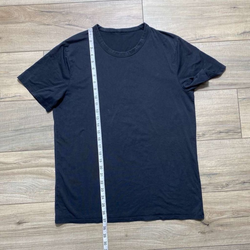 Lululemon Men's Crewneck Solid Basic Short Sleeve Short Black See Measurements gallery
