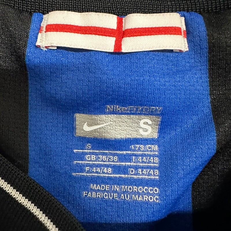 Nike Soccer Jersey Mens Size S Blue Black Striped Inter Milan Zanetti 4 Pirelli gallery