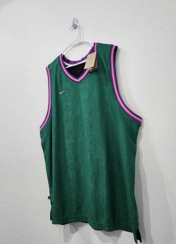 Nike Nike Giannis Dri-FIT DNA Jersey Green FZ0924-365 Men's Size XL NWT gallery