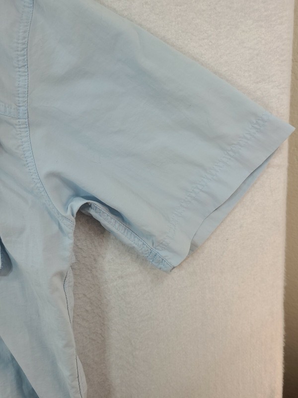 Magellan Sportswear Blue Vented S/S Button Front Shirt Distressed Mens Medium gallery