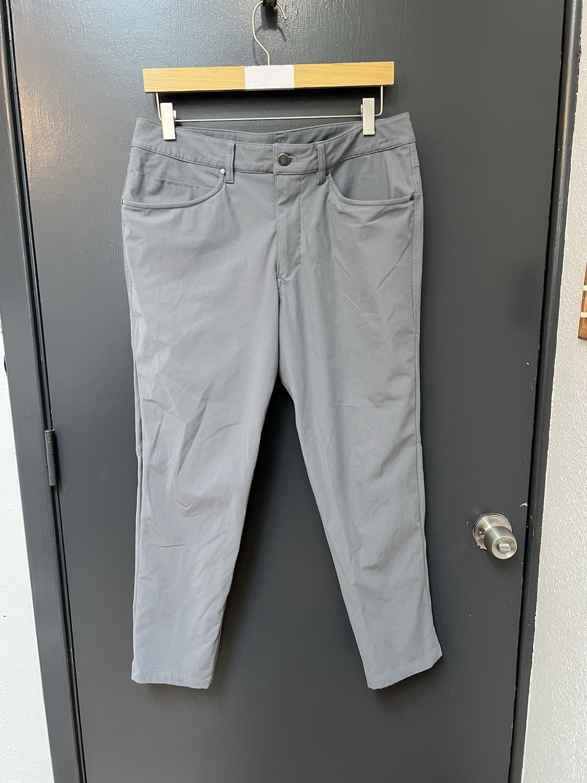 Lululemon Men’s ABC Pant Slim Gray LM5AD7S Size 32 gallery