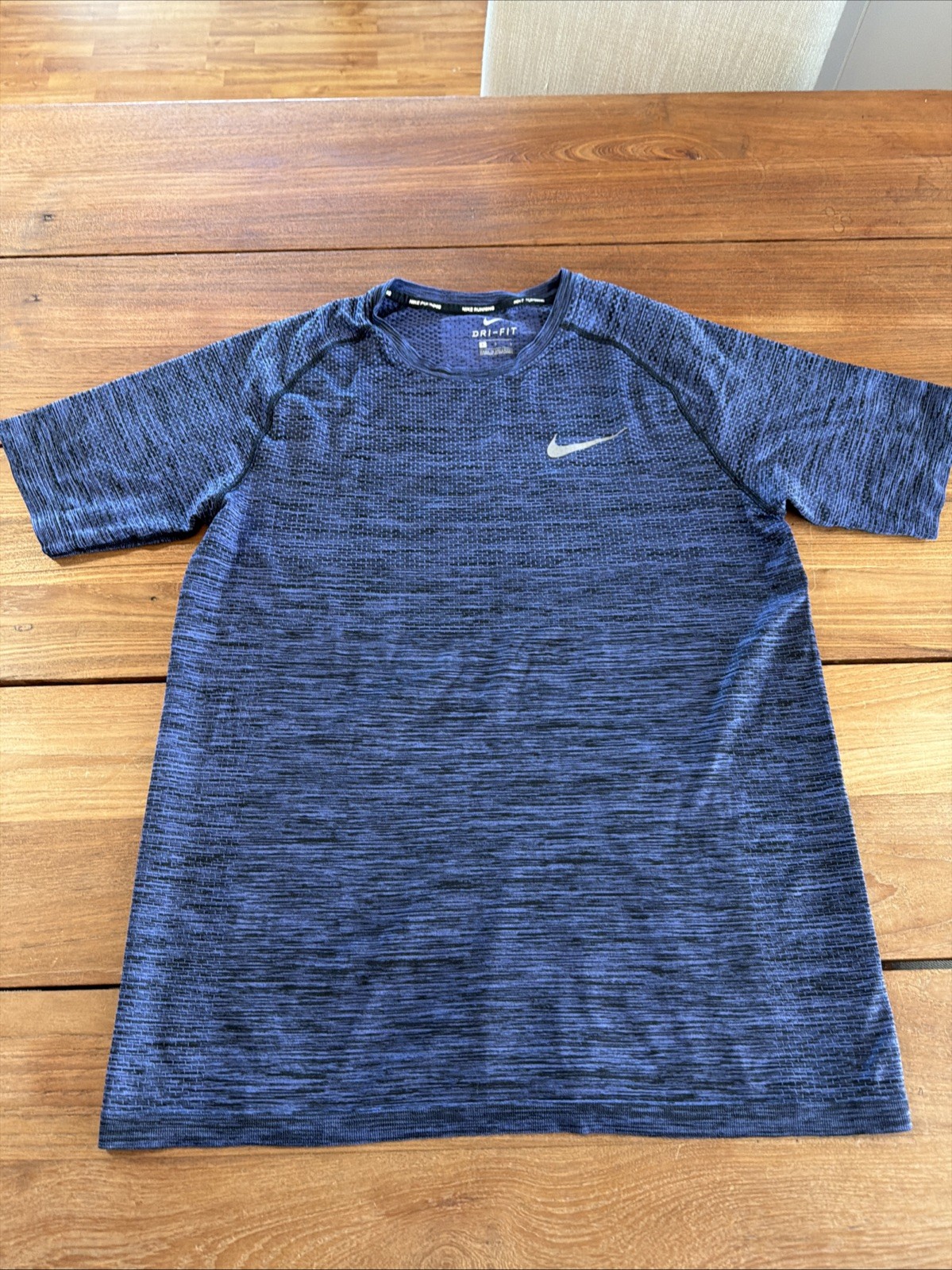 MENS LARGE NIKE KNIT RUNNING DRI FIT SS T- SHIRT BLUE BLACK Stretchy gallery