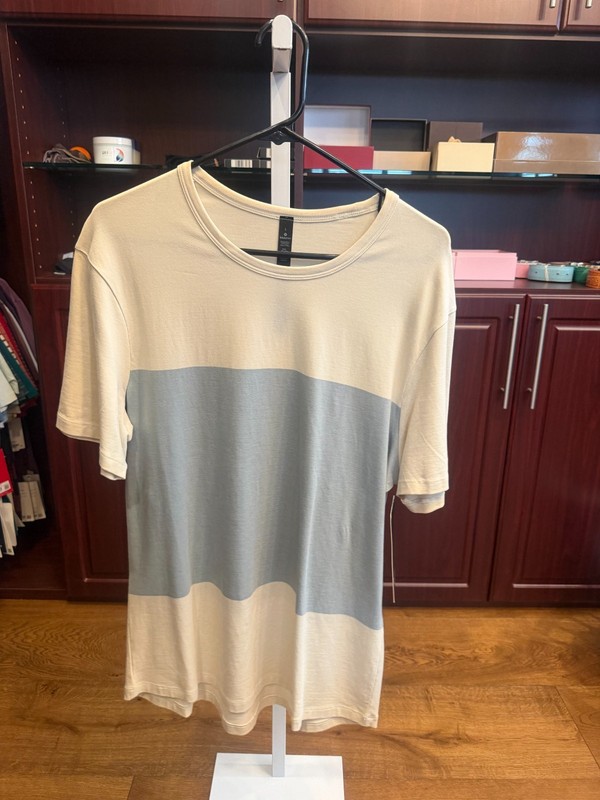 NEW NWT LOT OF 4 MEN'S LULULEMON 5 YEAR BASIC T TEE SHIRTS RARE SIZE LARGE LG L gallery