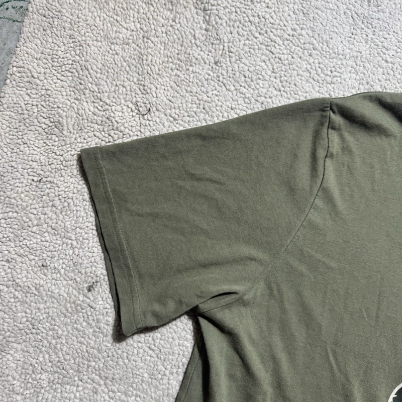Under Armour Shirt Mens XL Loose Fit Army Green American Flag Logo HeatGear Crew gallery