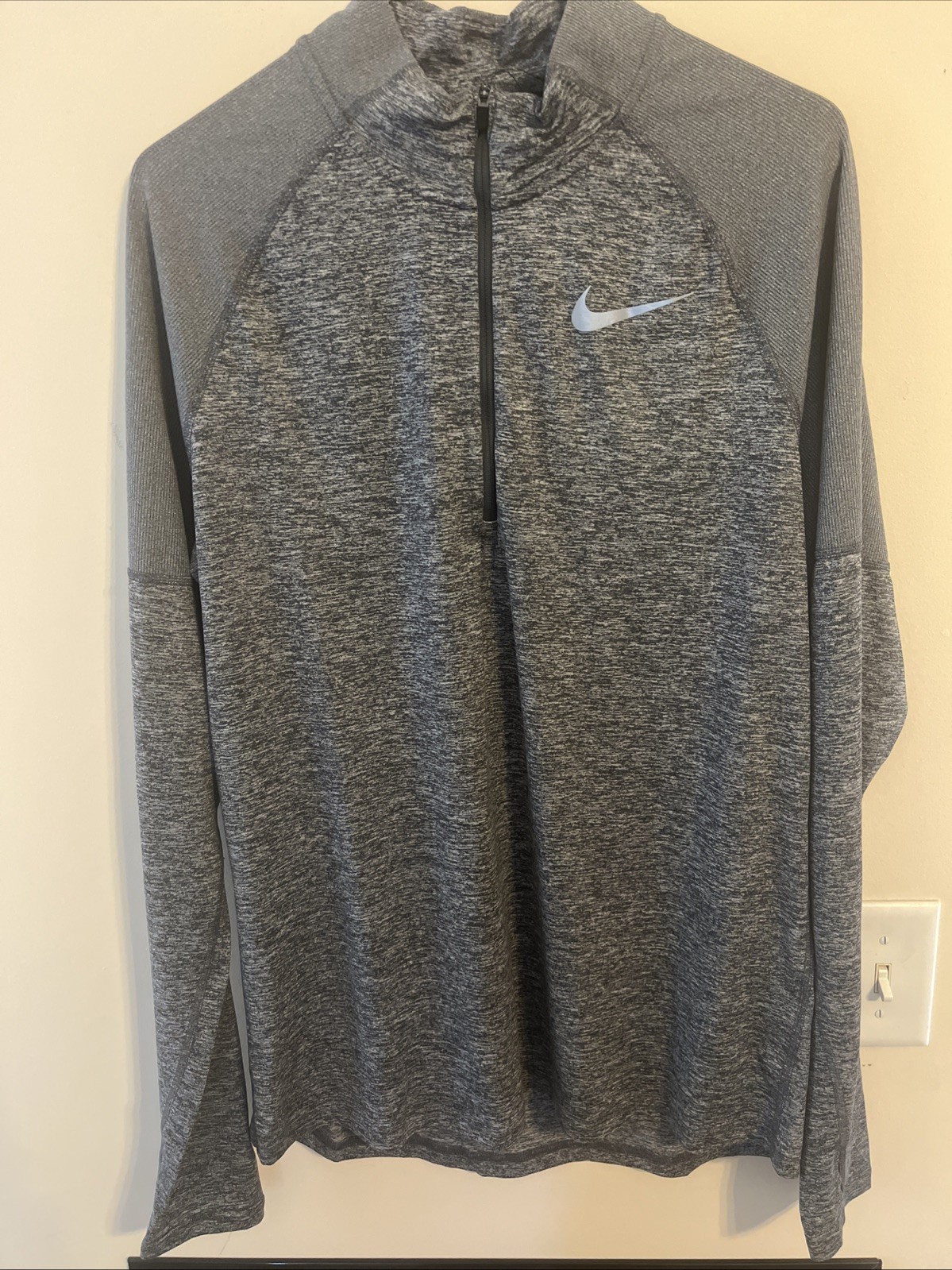 Nike Dri-Fit Element Mens Size M NEW w/Tag CD8273-021 Gray 1/2 Zip Running Shirt gallery