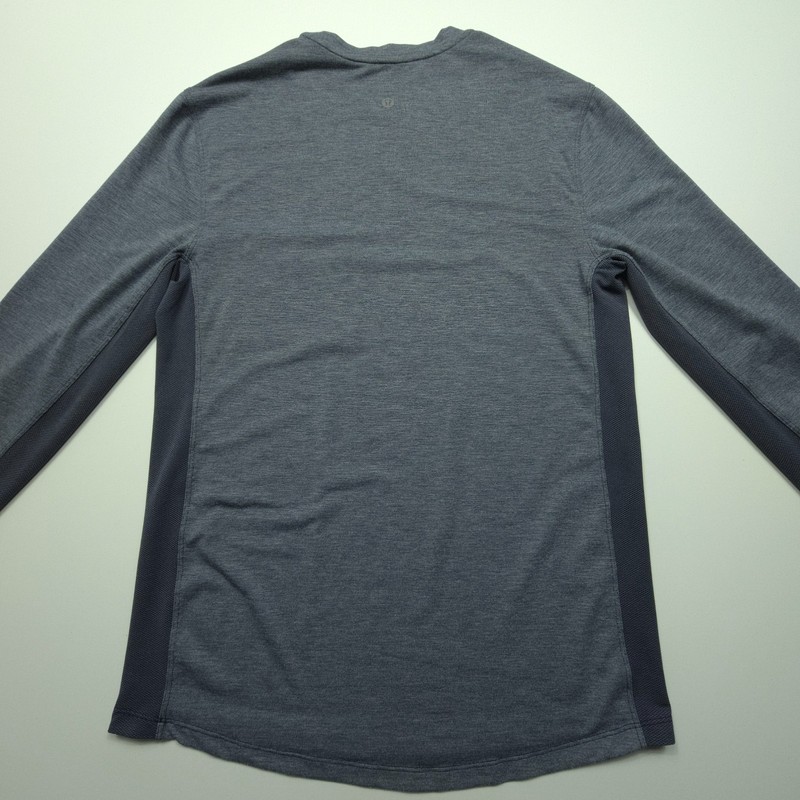 Lululemon Mens Shirt Small Gray Basic Long Sleeve Gym Pocket Tee Performance S gallery