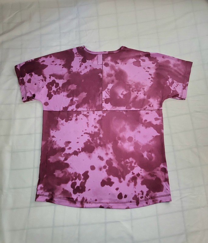 Mens Nike Size L Dri-FIT All Over Print Short-Sleeve Yoga Shirt DX0922-653 Ca4 gallery