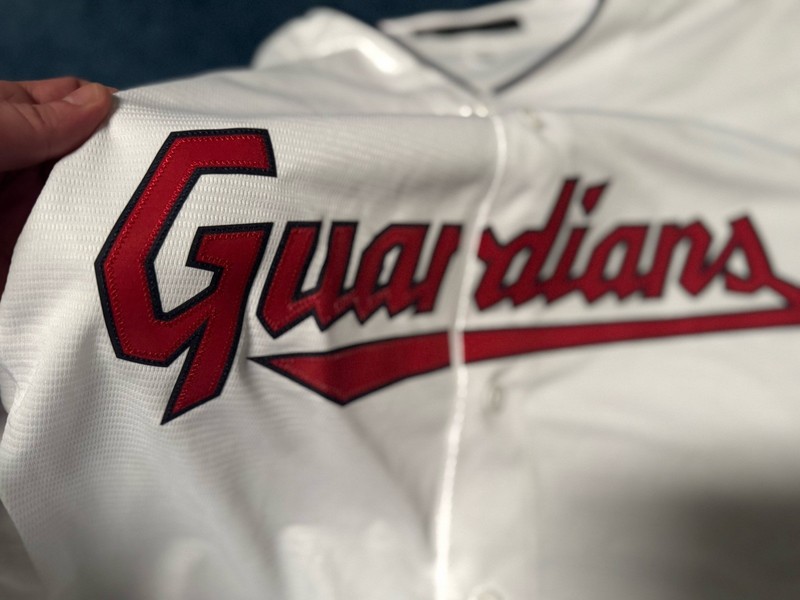 Nike Cleveland Guardians Baseball Jersey Mens Size Extra Large XL White Home New gallery