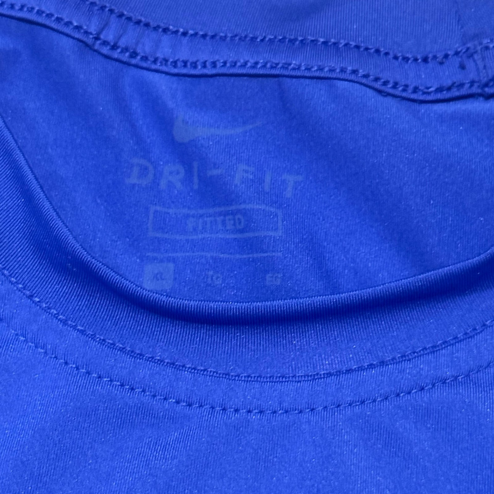 Nike Men's Dri-FIT Fitted Royal Blue Camo Swoosh Training T-Shirt gallery