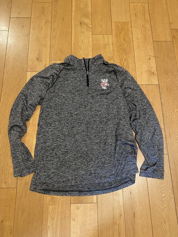 UNDER ARMOUR University Of Wisconsin Badgers Long Sleeve Shirt Size XL Oreo