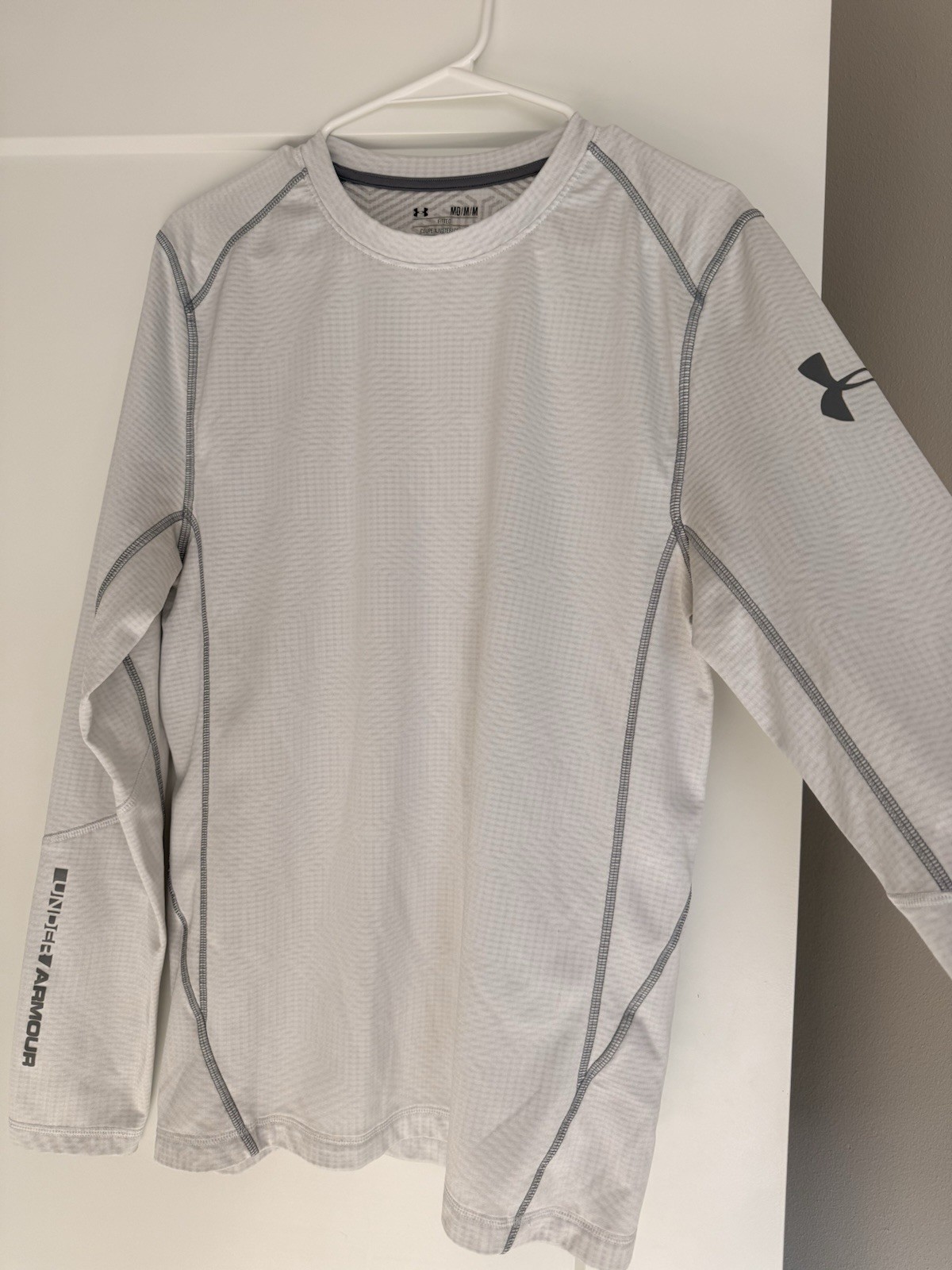 Under Armour ColdGear Men’s M Fitted Long Sleeve Crew Tee Compression White/Gray gallery