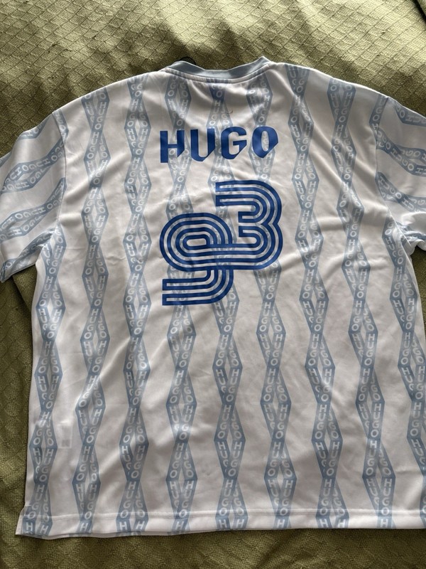 HUGO Blue oversized soccer top Size XL gallery