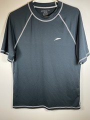 SPEEDO Shirt Men”s Short Sleeve UV Block the Burn Solid Athletic Sz M