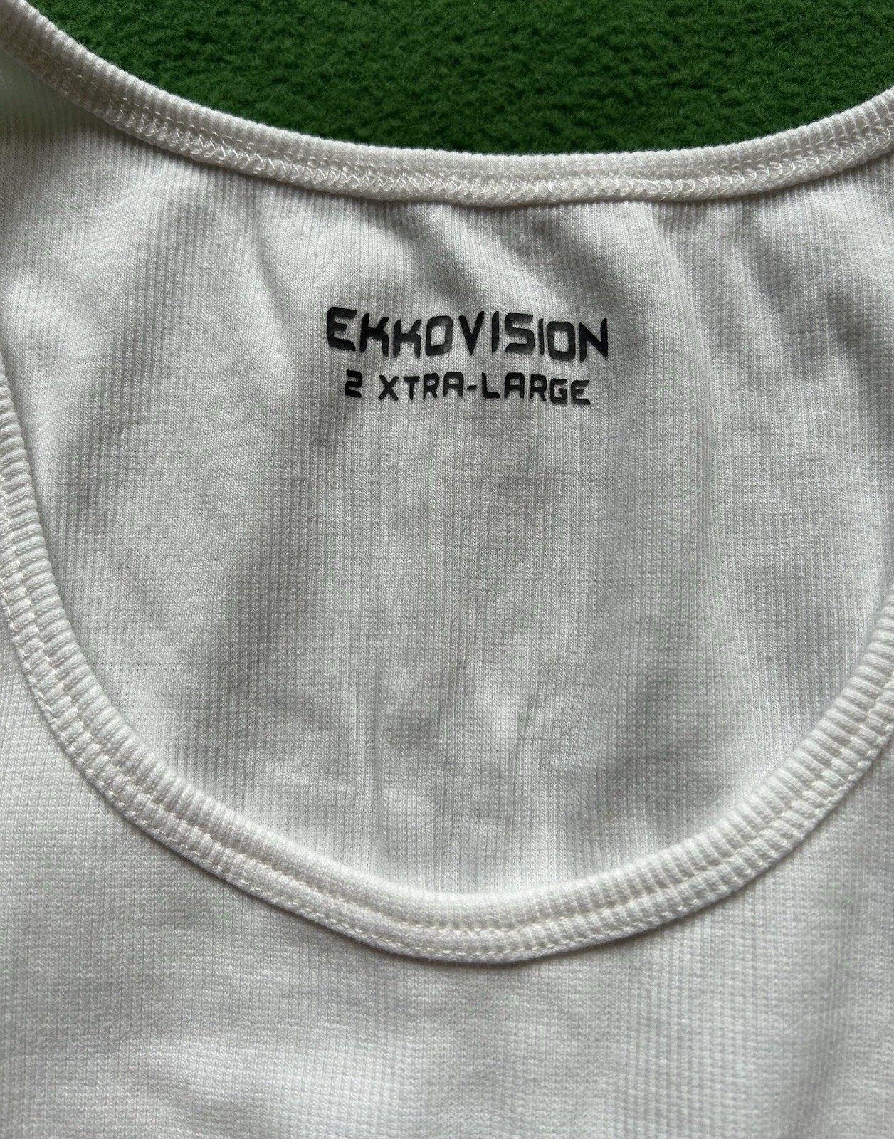 2 Ekkovision OG Beaters, Size 2X, NWOT gallery