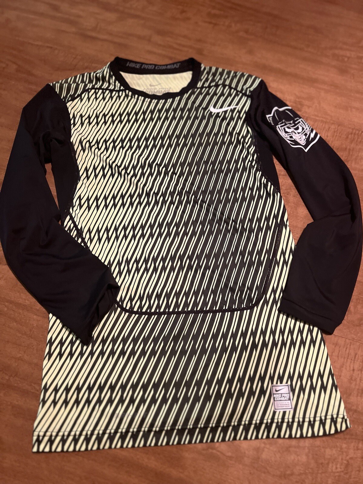 Nike Pro Combat Dri-Fit Compression Shirt Mens small Football Skull Black/lime gallery