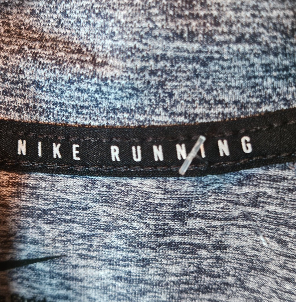 Nike Running Dri-Ft Nike Stride Gray Pullover Long Sleeve Size Men's Small gallery
