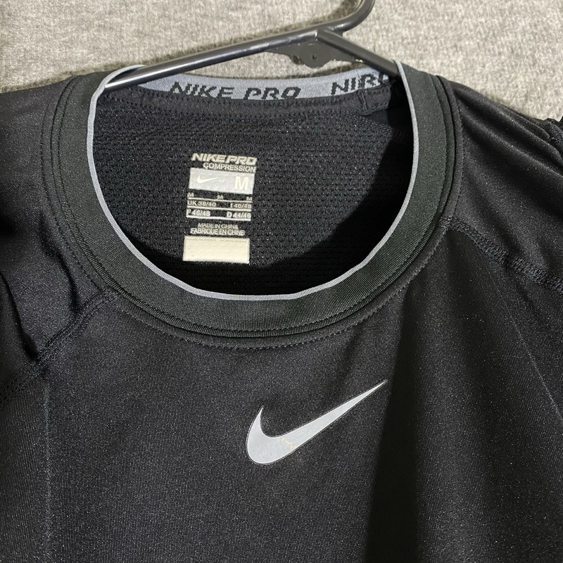 Nike Pro Combat Padded Compression Shirt Mens Medium Dri Fit Black Red Football gallery