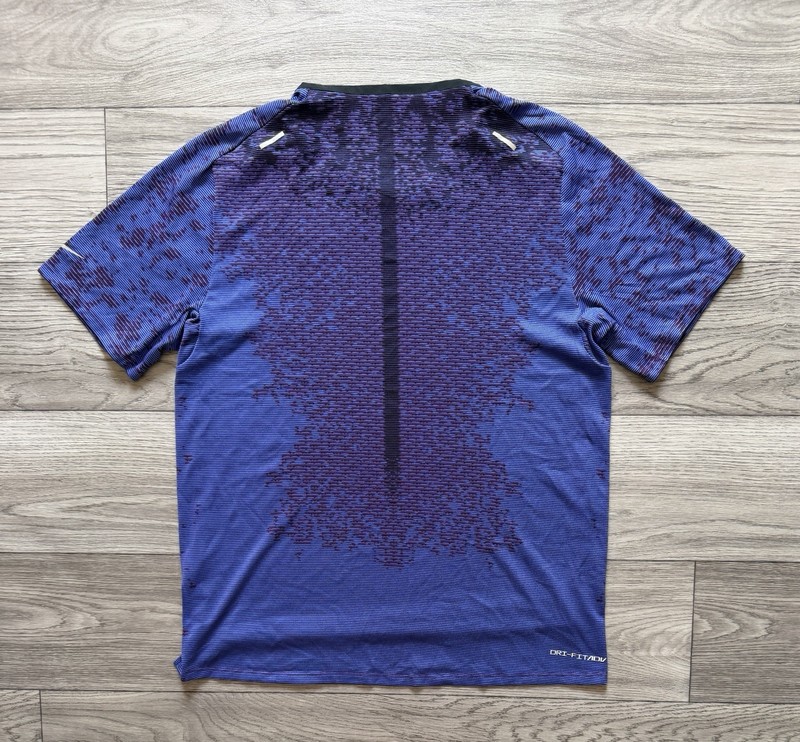 Nike Dri-FIt ADV Ultra TechKnit Run Division T-Shirt Purple Size M gallery