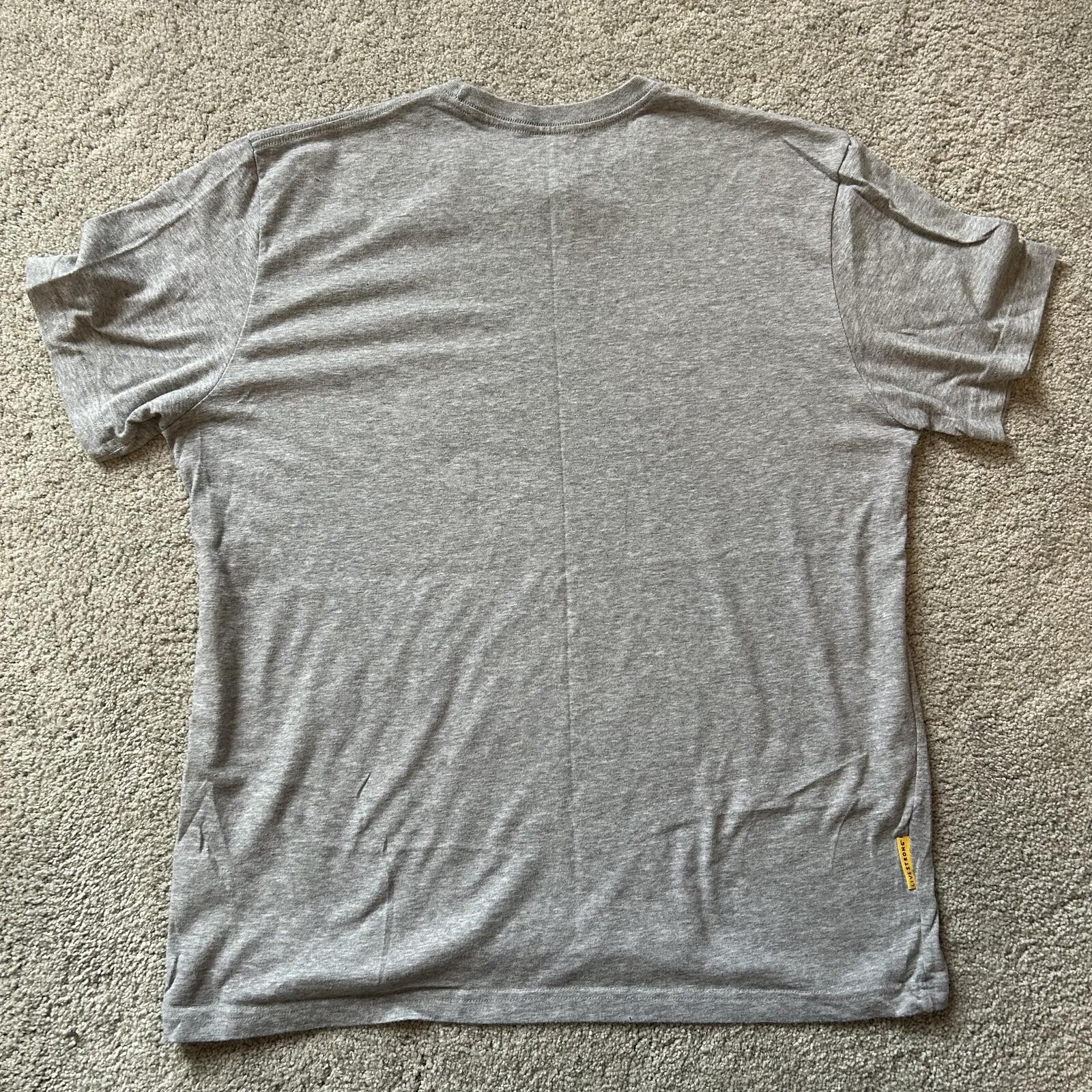 Nike Dri-FIT Men’s size XL Livestrong Gray Athletic T-Shirt gallery