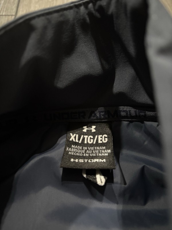 Under Armour Storm Full Zip Golf Vest W/ Sponsor. Mens XL. Blue. GoPro. gallery