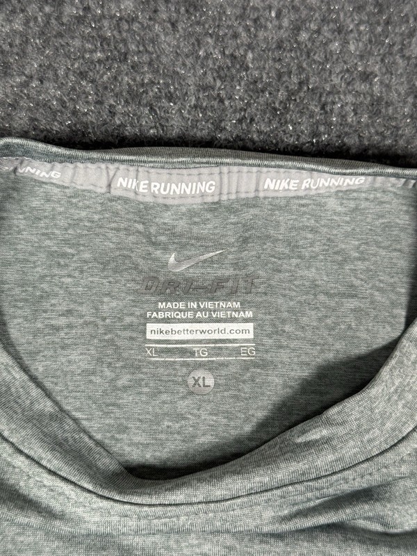 Nike Pro Training Shirt Mens Small Gray Gym Hiking Running Stretch Swoosh EUC gallery