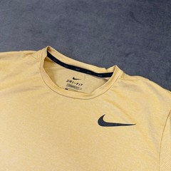 Nike Dri Fit T Shirt Mens Small Yellow Standard Athletic Training Short Sleeve