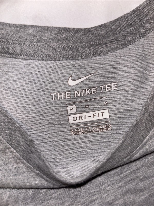 Nike Men’s Grey Dri-Fit The Nike Tee, Black/white Splatter Logo, Size Medium gallery